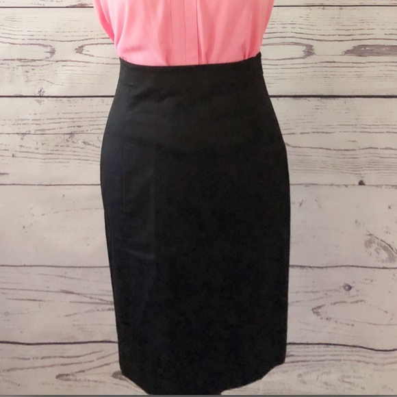 Ann Taylor Dresses & Skirts - Ann Taylor Black Pencil Skirt, B22